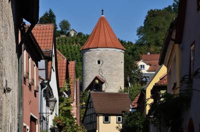 Der "rote" Turm zu Sommerhausen